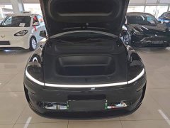 Tesla Model Y Rear-Wheel Drive - ფოტო 20