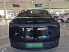 Tesla Model Y Rear-Wheel Drive - ფოტო 6