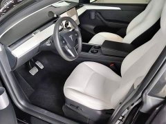 Tesla Model Y Standard Range RWD - ფოტო 15