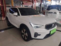 Volvo XC40 B3 Smart Remote Luxury Edition - ფოტო 4