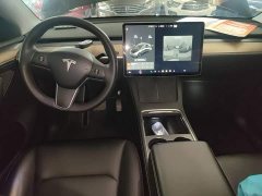 Tesla Model Y Standard Range RWD - ფოტო 10