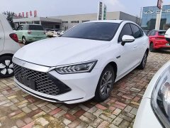 BYD Qin PLUS Glory Edition DM-i 55KM Leading - ფოტო 1