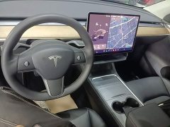 Tesla Model Y Standard Range RWD - ფოტო 10
