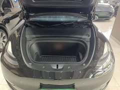 Tesla Model Y Standard Range RWD - ფოტო 20