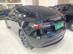 Tesla Model Y Standard Range RWD - ფოტო 5
