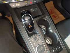 Cadillac XT4 28T FWD Luxury - ფოტო 10