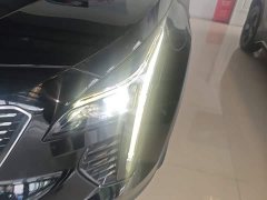 Cadillac XT4 28T FWD Luxury - ფოტო 18
