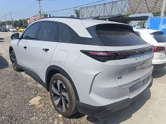 BAIC ARCFOX Alpha T5 2026 Extended Range 1215 Yuan Jing Zhi Xing Version - ფოტო 5