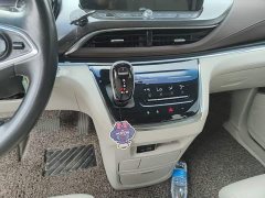 Buick GL8 Land Business Class 652T Luxury - ფოტო 14