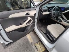 BYD Yuan UP 401KM Vitality Edition - ფოტო 16