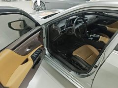 Lexus ES 2020 200 Excellence Edition - ფოტო 16