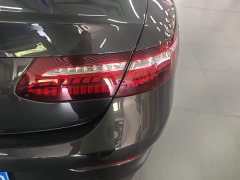 Mercedes-Benz E-Class (Imported) E 260 Coupe - ფოტო 8