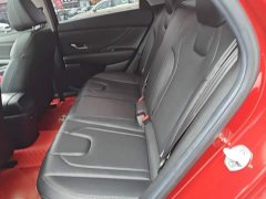 Hyundai Elantra 1.5L CVT Luxury - ფოტო 17