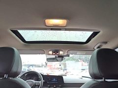 Hyundai Elantra 1.5L CVT Luxury - ფოტო 18