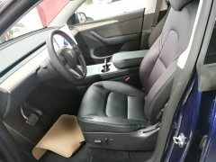 Tesla Model Y Rear-Wheel Drive - ფოტო 15