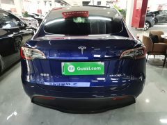 Tesla Model Y Rear-Wheel Drive - ფოტო 6