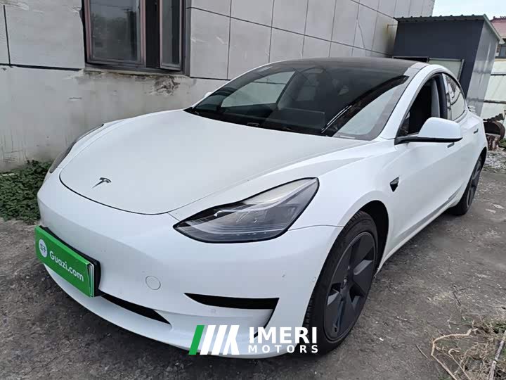 Tesla Model 3 Rear-Wheel Drive