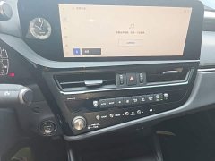 Lexus ES 2022 300h Excellence Edition - ფოტო 13