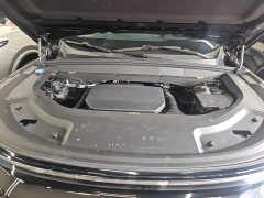 Li Auto L8 2023 Pro - ფოტო 20