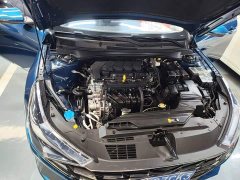 Hyundai Elantra 1.5L CVT Luxury - ფოტო 20