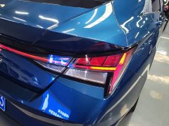Hyundai Elantra 1.5L CVT Luxury - ფოტო 8