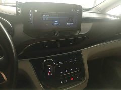 Buick GL8 Land Business Class 652T Luxury - ფოტო 13