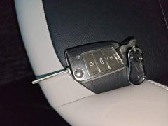 Volkswagen Touareg Sharp 1.5L Sharp Pro - ფოტო 9