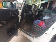 Honda Odyssey 2.0L Sharp Premium Edition - ფოტო 16