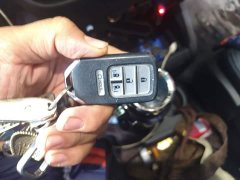Honda Odyssey 2.0L Sharp Premium Edition - ფოტო 9