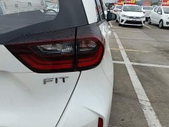 Honda Fit 1.5L CVT Trend Edition - ფოტო 8