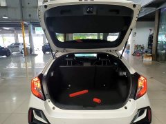 Honda Civic 2021 Hatchback 220 Turbo CVT Trendy Control - ფოტო 19