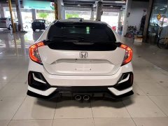 Honda Civic 2021 Hatchback 220 Turbo CVT Trendy Control - ფოტო 6