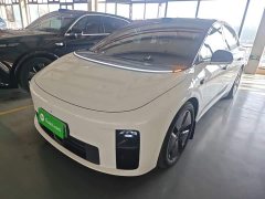 Li Auto i6 2025 Two-Wheel Drive Standard - ფოტო 1