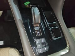 Toyota Alphard Hybrid 2.5L Premium Edition - ფოტო 14