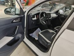 Volkswagen Touareg 2025 Sharp 1.5L Sharp Pro - ფოტო 16