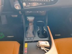 Lexus ES 2022 200 Luxury - ფოტო 14