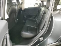 Tesla Model Y Rear-Wheel Drive - ფოტო 17