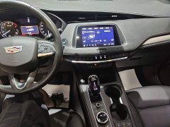 Cadillac XT4 28T FWD Luxury - ფოტო 10