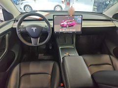 Tesla Model Y Rear-Wheel Drive - ფოტო 10