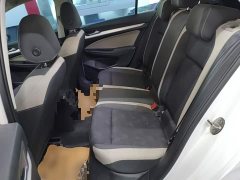 Volkswagen Golf 200TSI DSG - ფოტო 14