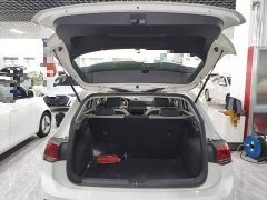 Volkswagen Golf 200TSI DSG - ფოტო 16