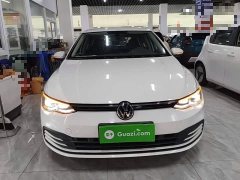 Volkswagen Golf 200TSI DSG - ფოტო 3