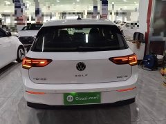 Volkswagen Golf 200TSI DSG - ფოტო 4