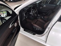 BMW 1 Series 120i M Sport Night Edition - ფოტო 16
