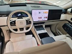 Zeekr Geely Zeekr 9X 2025 Hyper Edition 70kWh Six-Seater - ფოტო 10