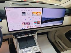 Zeekr Geely Zeekr 9X 2025 Hyper Edition 70kWh Six-Seater - ფოტო 13
