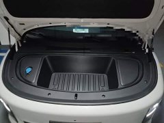 Li Auto i6 Two-Wheel Drive Standard - ფოტო 20