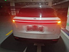 Li Auto i6 Two-Wheel Drive Standard - ფოტო 6