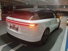 Li Auto i6 Two-Wheel Drive Standard - ფოტო 7