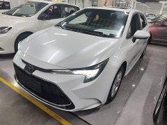 Toyota Corolla 1.8L CVT Luxury - ფოტო 1